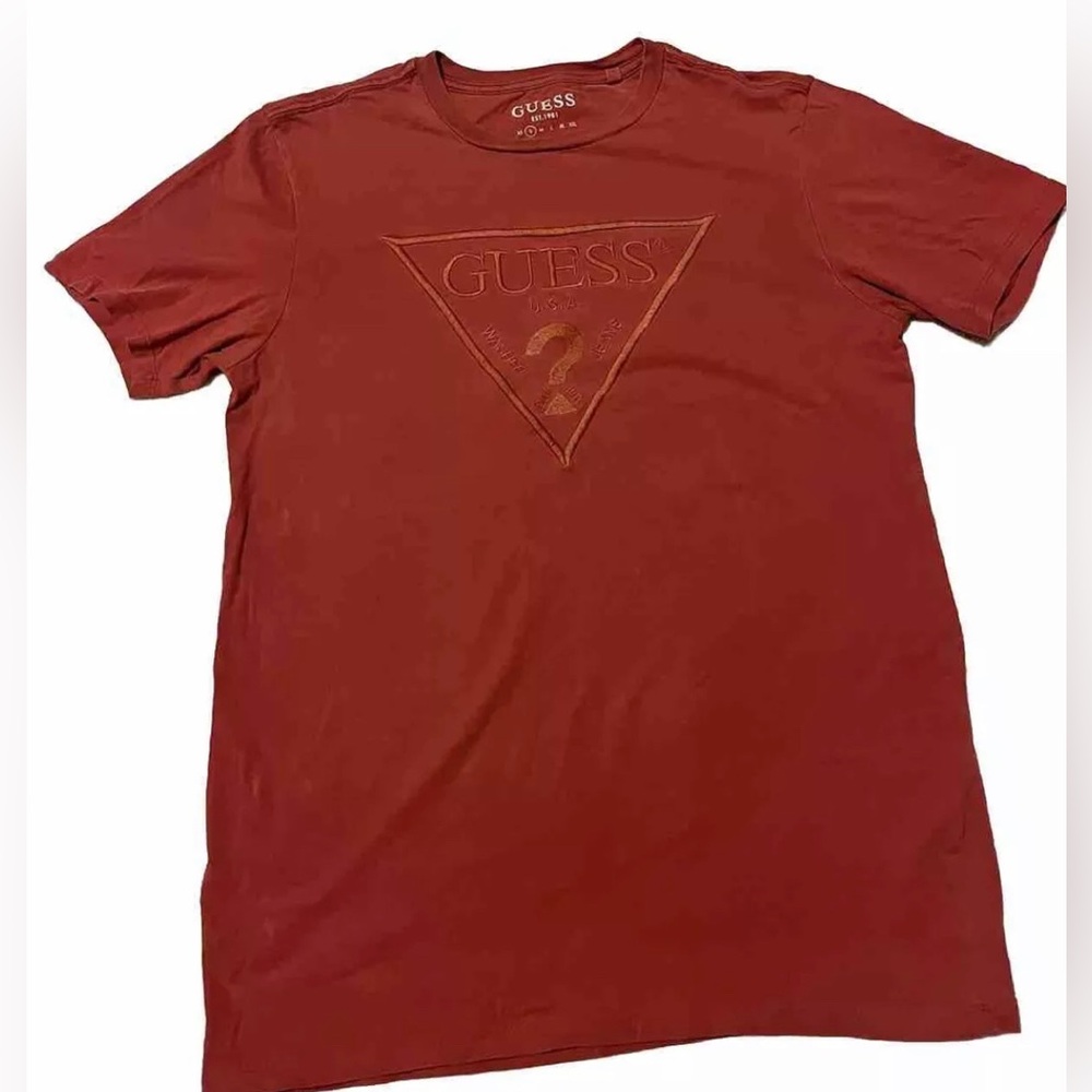 GUESS Men's Esentials Short Sleeve Embroidered Logo Tee Red Size Small Graphic